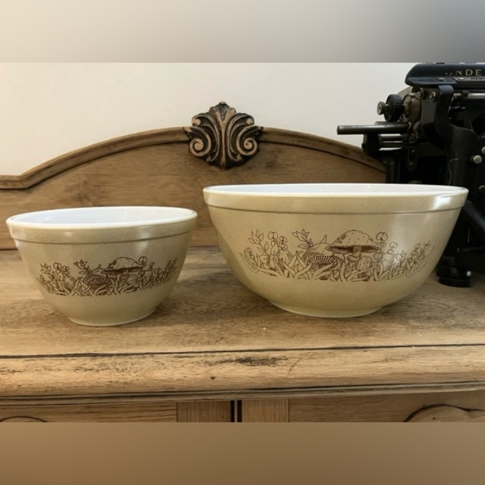 Vintage Pyrex 401 And 403 Forest Fancies Mushroom